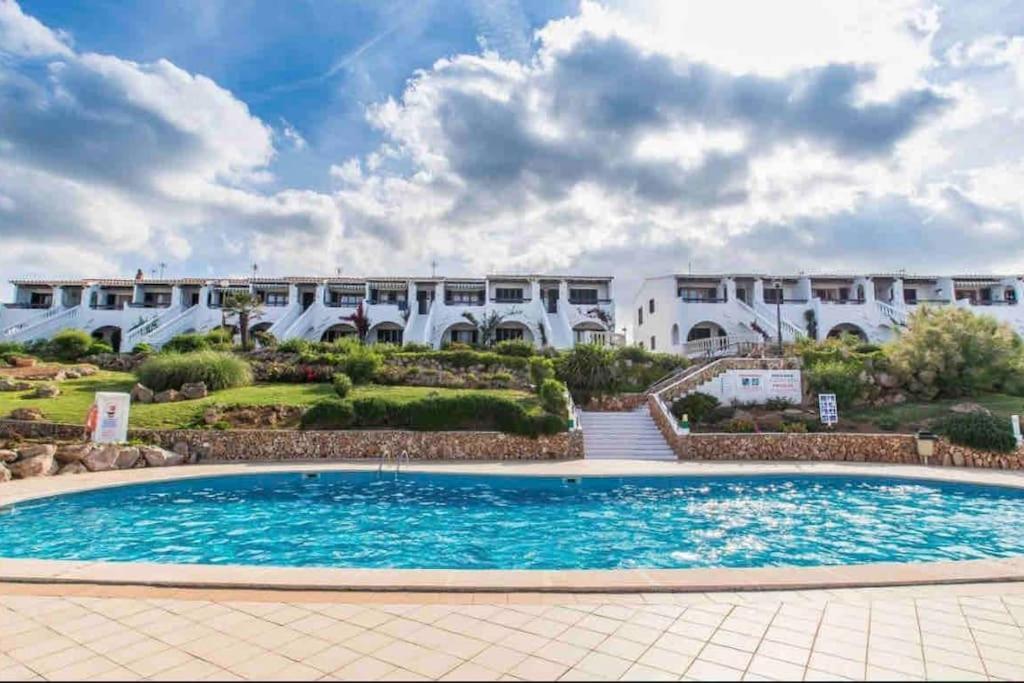 Lovely Hideaway With Pool And White Sand Beach Arenal d'en Castell Extérieur photo