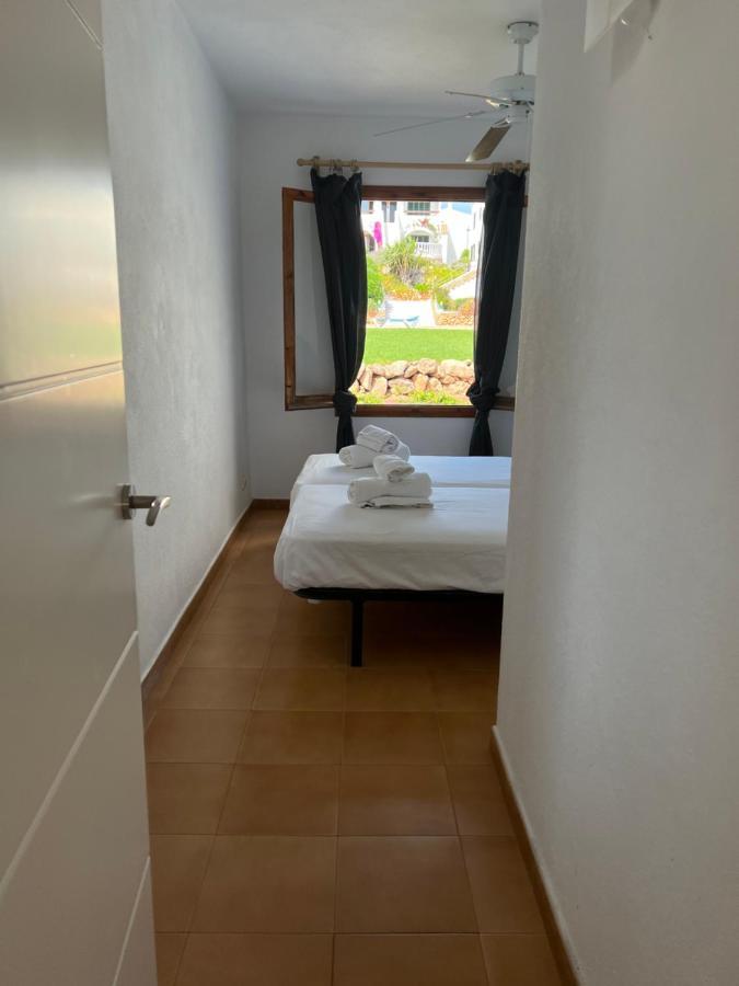Lovely Hideaway With Pool And White Sand Beach Arenal d'en Castell Extérieur photo