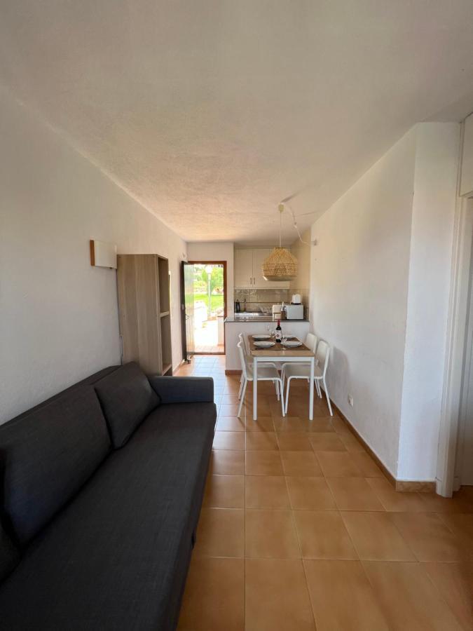 Lovely Hideaway With Pool And White Sand Beach Arenal d'en Castell Extérieur photo