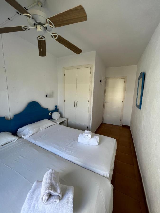 Lovely Hideaway With Pool And White Sand Beach Arenal d'en Castell Extérieur photo