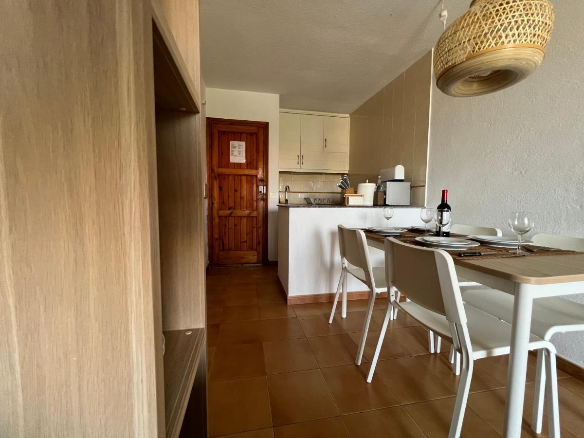 Lovely Hideaway With Pool And White Sand Beach Arenal d'en Castell Extérieur photo
