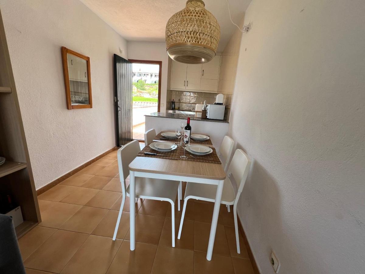 Lovely Hideaway With Pool And White Sand Beach Arenal d'en Castell Extérieur photo